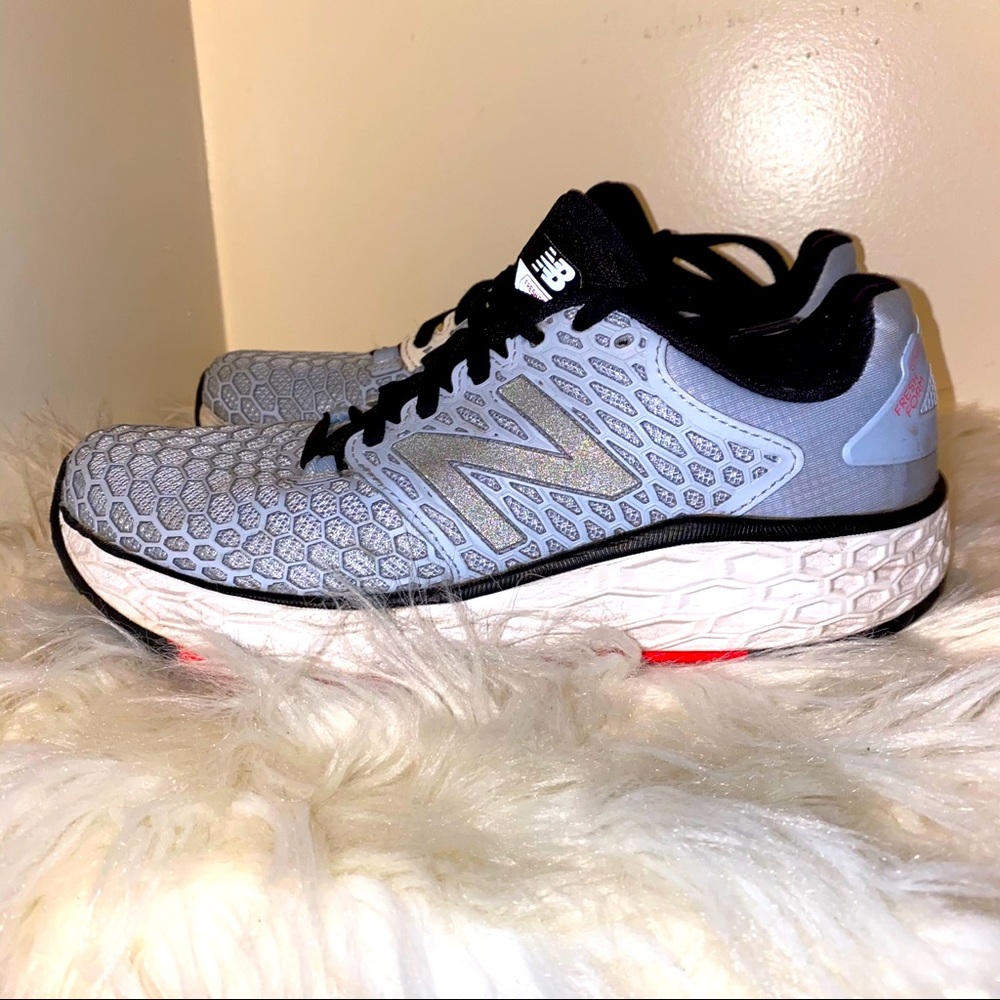 NEW BALANCE FRESH FOAM VONGO v3 Ice Blue size 7